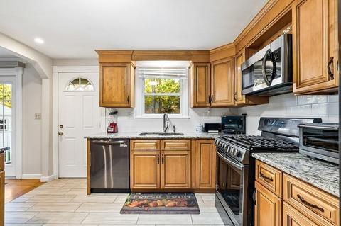39 Mark Ter, Randolph, MA 02368 photo 5