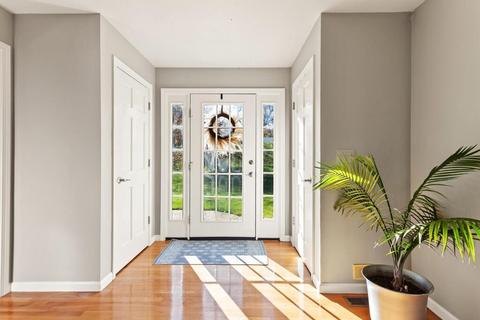 59 Williams St, Upton, MA 01568 photo 4