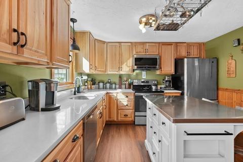 31 Warwick Way, Mashpee, MA 02649 photo 1