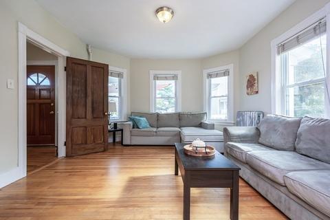 19 Ball St, Worcester, MA 01603 photo 16