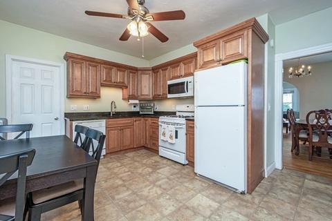 19 Ball St, Worcester, MA 01603 photo 21