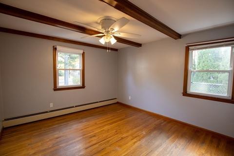 146 Davis St, Springfield, MA 01104 photo 4