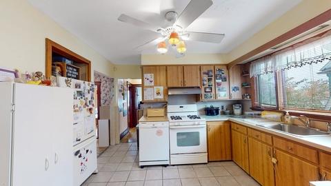27 Harding Ave, Everett, MA 02149 photo 5
