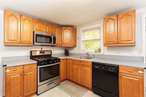 15 Sherman St, Canton, MA 02021 photo 6