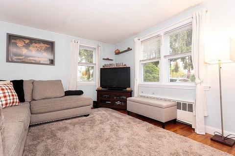 15 Sherman St, Canton, MA 02021 photo 4