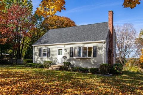 29 Irving Dr, Walpole, MA 02081 photo 1