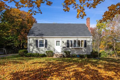 29 Irving Dr, Walpole, MA 02081 photo 2