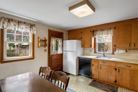 29 Irving Dr, Walpole, MA 02081 photo 6