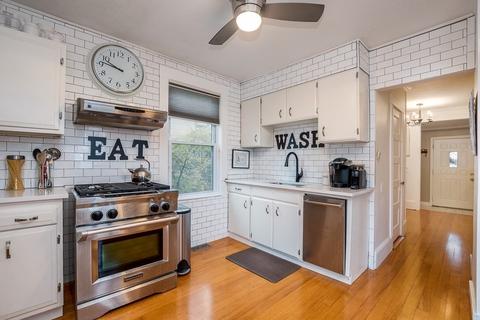 4 Arbor Ln, Dedham, MA 02026 photo 17