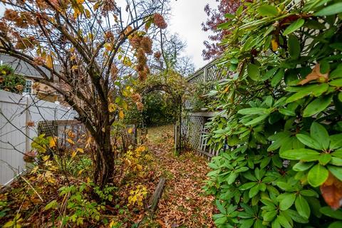 4 Arbor Ln, Dedham, MA 02026 photo 38