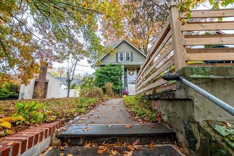 4 Arbor Ln, Dedham, MA 02026 photo 4