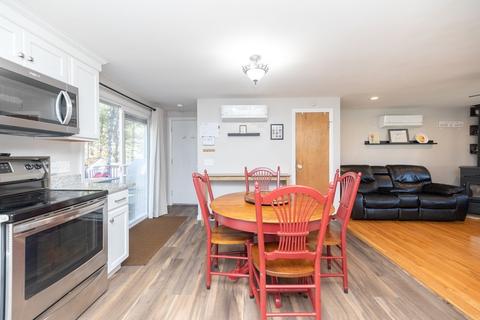 247 Hanson Dr, Springfield, MA 01128 photo 10