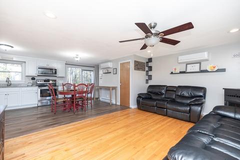 247 Hanson Dr, Springfield, MA 01128 photo 3