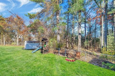 247 Hanson Dr, Springfield, MA 01128 photo 36