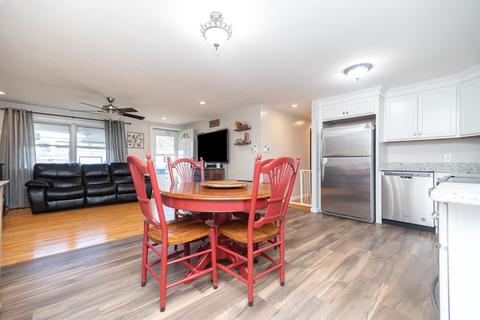 247 Hanson Dr, Springfield, MA 01128 photo 9
