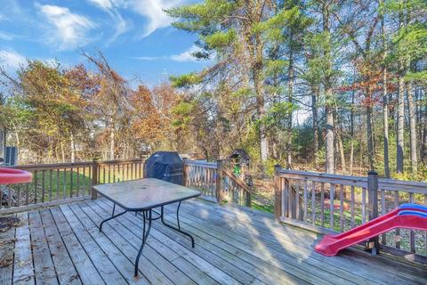 247 Hanson Dr, Springfield, MA 01128 photo 27