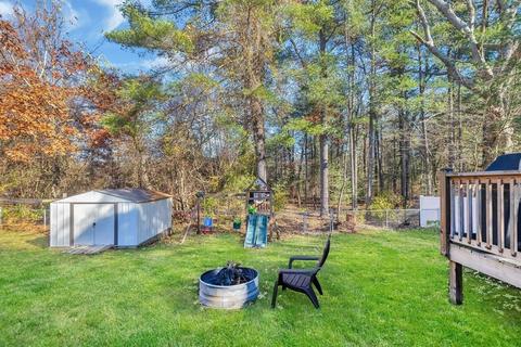 247 Hanson Dr, Springfield, MA 01128 photo 37