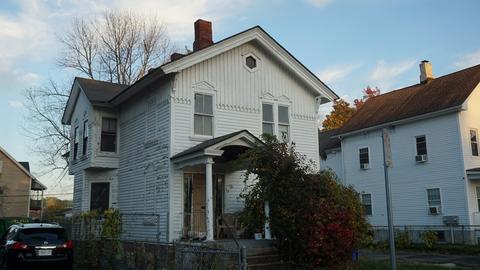 53 Sherman St, Springfield, MA 01109 photo 2