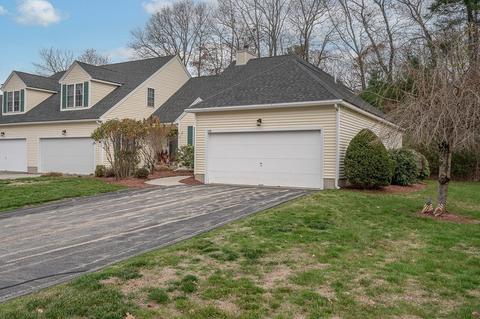 11 Coldspring Dr #D, Sutton, MA 01590 photo 2