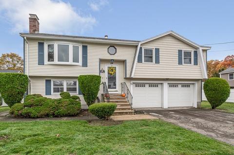 114 Hanscom Ave, Reading, MA 01867 photo 1