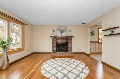 114 Hanscom Ave, Reading, MA 01867 photo 3