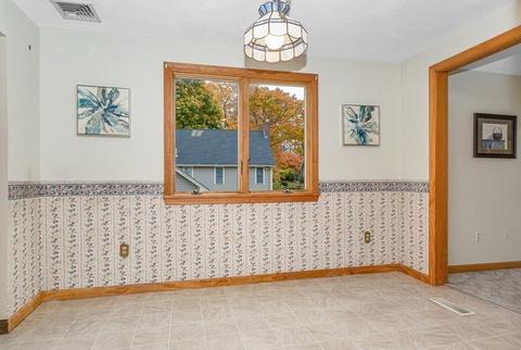 114 Hanscom Ave, Reading, MA 01867 photo 8