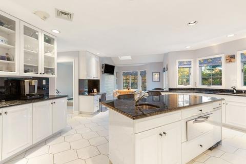 14 Weathervane Rd, Canton, MA 02021 photo 14