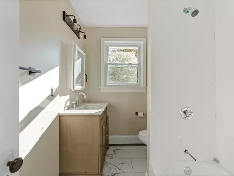 889 Pearce St, Fall River, MA 02720 photo 9