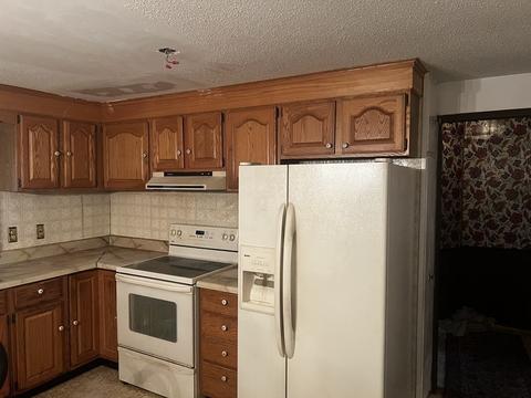 188 School St, Chicopee, MA 01013 photo 9