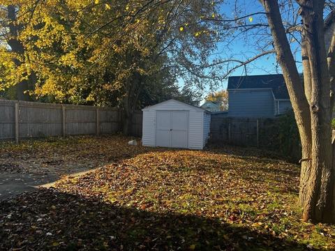188 School St, Chicopee, MA 01013 photo 4
