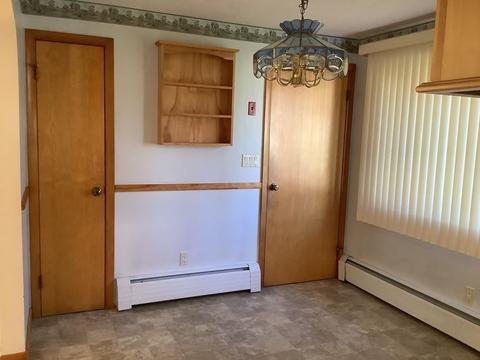 34 Sampson St, Chicopee, MA 01020 photo 8