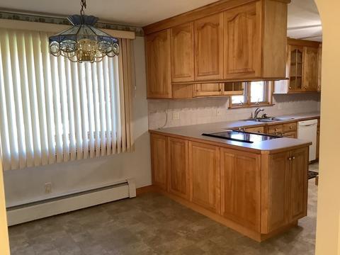 34 Sampson St, Chicopee, MA 01020 photo 7
