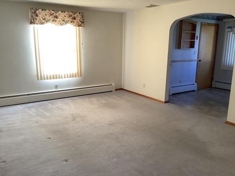 34 Sampson St, Chicopee, MA 01020 photo 14