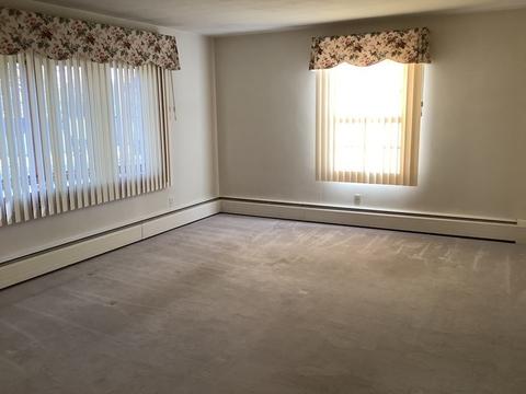 34 Sampson St, Chicopee, MA 01020 photo 13