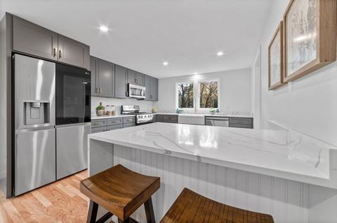 9 Whiting Ave, Walpole, MA 02081 photo 2