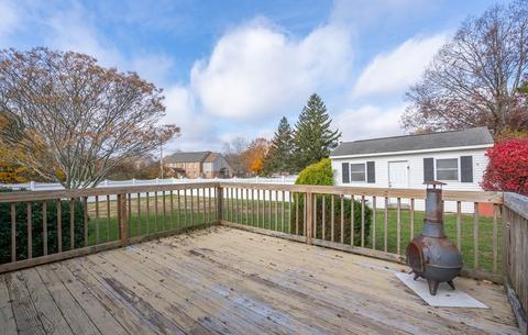 17 Normandy Ave, Webster, MA 01570 photo 6