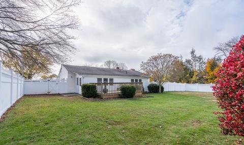 17 Normandy Ave, Webster, MA 01570 photo 5