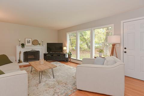 29 Providence St, Mendon, MA 01756 photo 9