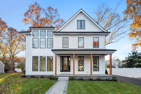 15 Barrett St, Needham, MA 02492 photo 1