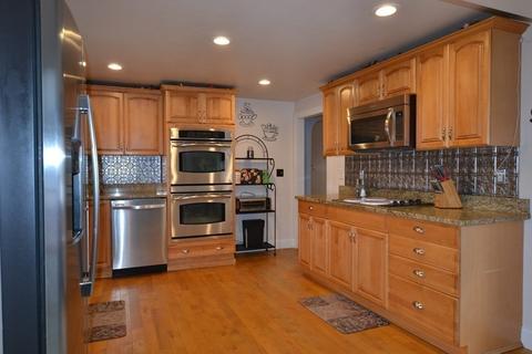 97 Keystone Dr, Warwick, RI 02889 photo 7