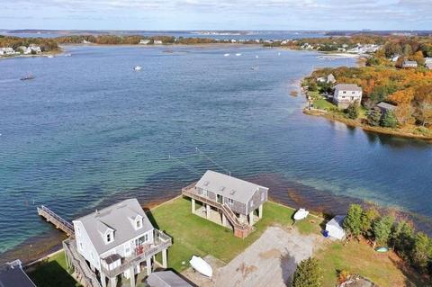 9 Massasoit Ave, Bourne, MA 02532
