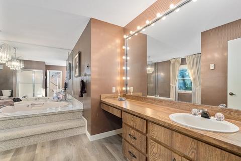 2 Hoosic Dr, Canton, MA 02021 photo 26