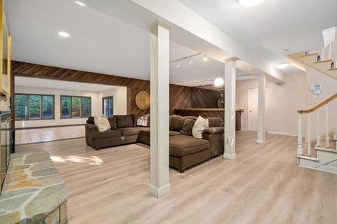 2 Hoosic Dr, Canton, MA 02021 photo 21