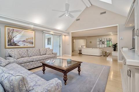 2 Hoosic Dr, Canton, MA 02021 photo 8
