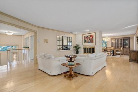 2 Hoosic Dr, Canton, MA 02021 photo 6