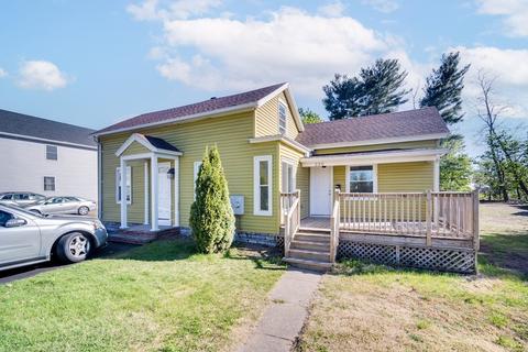 226 Allen St, Springfield, MA 01108 photo 1