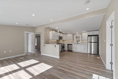 320 Temple St, Gardner, MA 01440 photo 6
