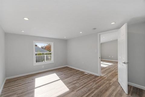 320 Temple St, Gardner, MA 01440 photo 11