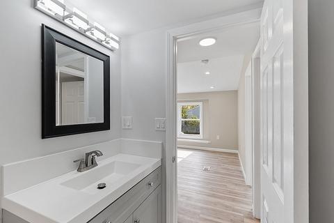 320 Temple St, Gardner, MA 01440 photo 23