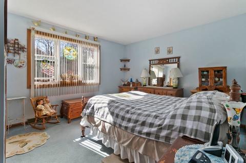 24 Putnam St, Springfield, MA 01109 photo 4
